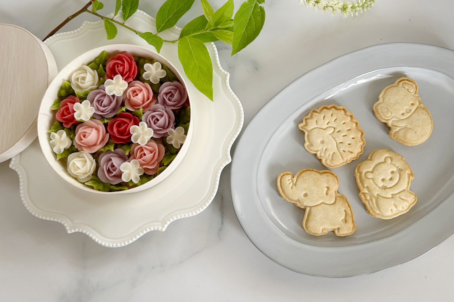 花屋が作る！無添加フラワーおはぎと動物のヴィーガンクッキー缶のセット